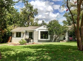 982 Peavy Rd, Dallas, TX 75218