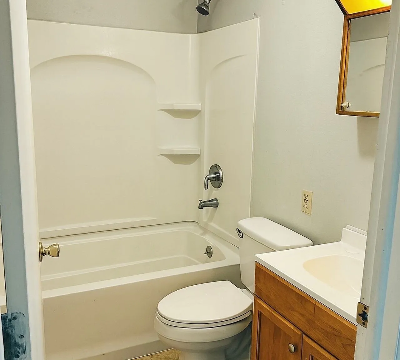 325 Market, Apt. 5 — Photo 4