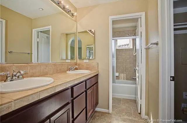 840 Almond Rd — Photo 16