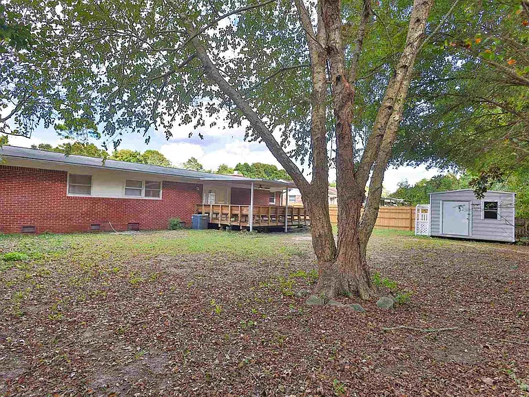3795 Summer Dr — Photo 44