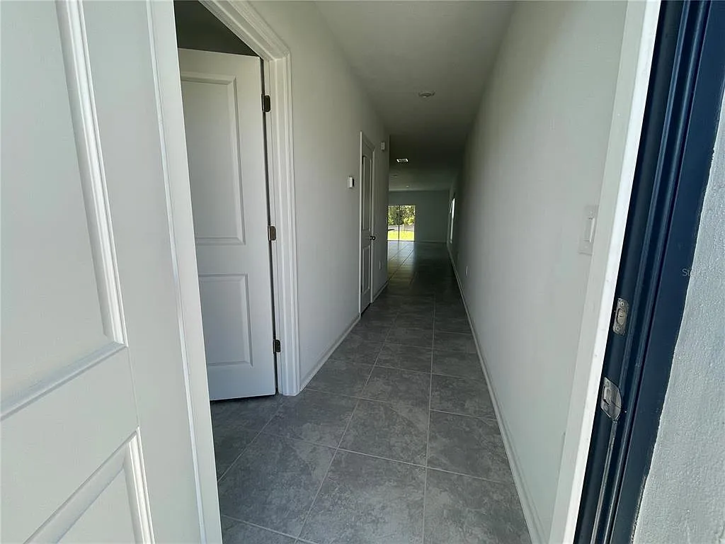 3 bed, 2.5 bath, 1432 sqft, $2,150 — Photo 4