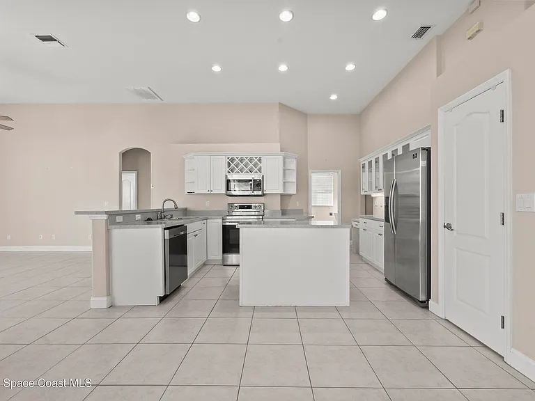 768 Harrier Ct — Photo 30