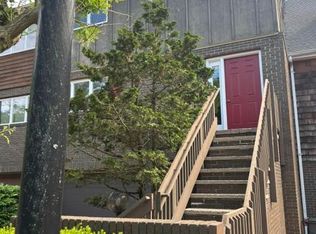 3 Astor Ct, Princeton, NJ 08540