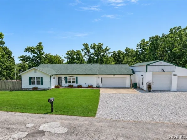366 Highlands Dr, Camdenton, MO 65020