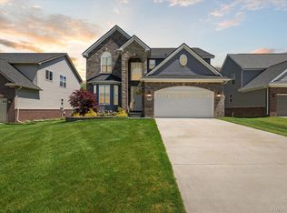 30796 Asbury Hill Dr, New Hudson, MI