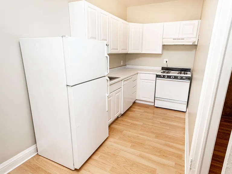 Elevate your living at Central Lakes of Uptown with modern kitchen spaces featuring sleek appliances and ample storage. Enjoy a welcoming atmosphere in a prime location. Schedule your tour today to see your new home!