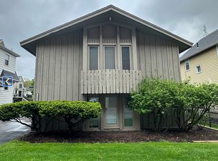 1302 S Main St APT 4, Ann Arbor, MI 48104