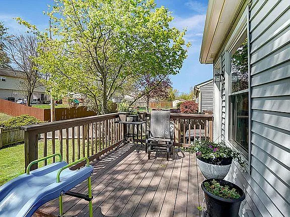 1919 Barnard Dr — Photo 11