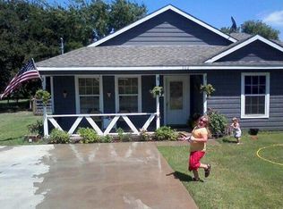 506 S Poplar St, Leonard, TX 75452