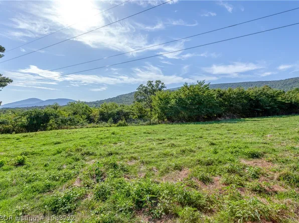 Sugarloaf Mountain Rd, Hartford, AR 72938