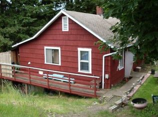 911 NE 1st St, Winlock, WA 98596