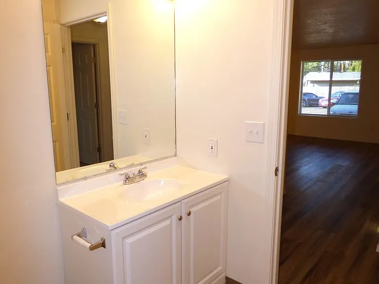 3974 Liberty Rd S — Photo 28