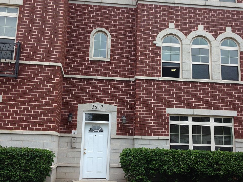 1st image of 3817 S Ellis Ave Unit 102