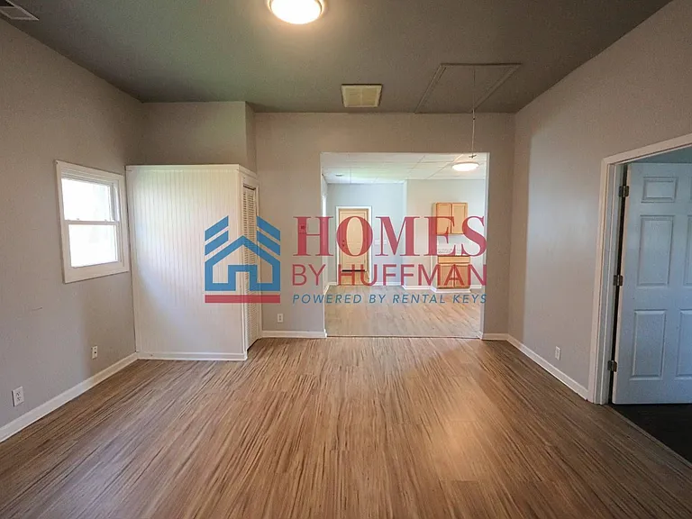 1302 Cumberland Ave — Photo 4