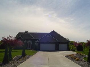 14190 Heather Ridge Dr, Rogers, MN 55374