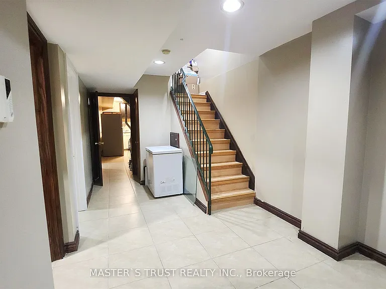 9 Springer Dr — Photo 5