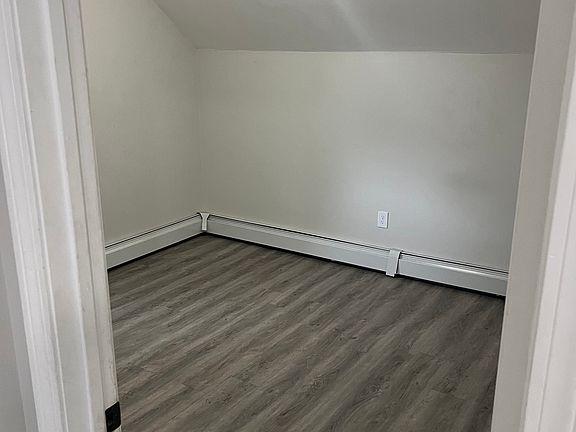 5th image of 16R Lisbon St #1