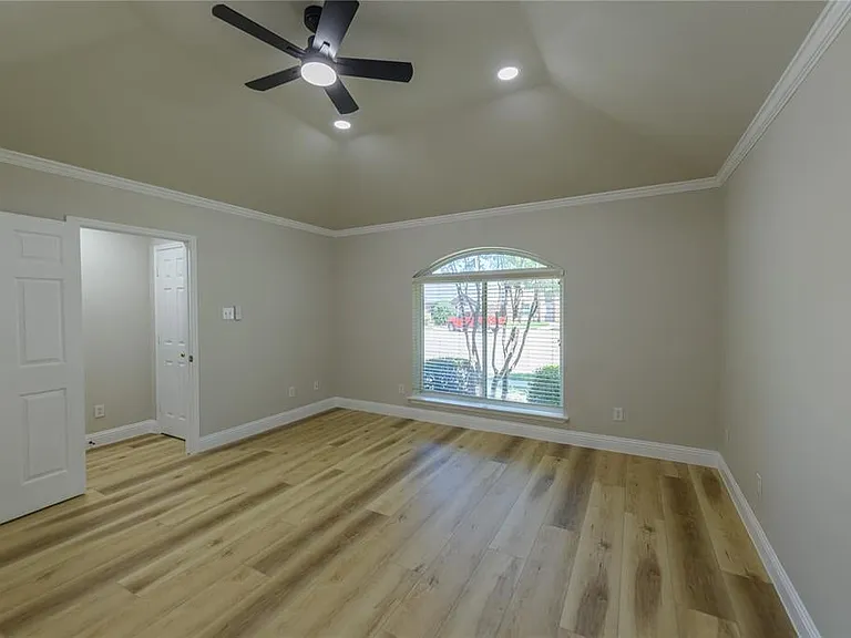 3304 Felicia Ct — Photo 10