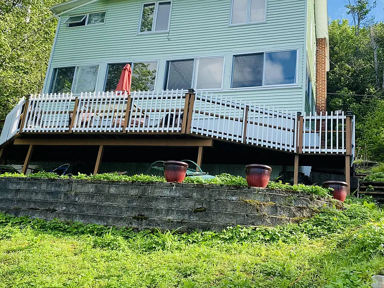 510 Farrant St — Photo 41