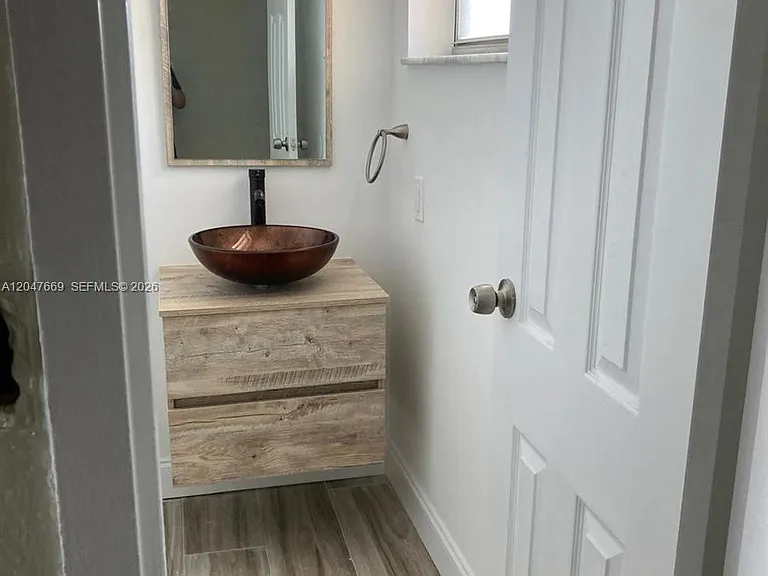 7900 Tatum Waterway Dr #305 — Photo 9
