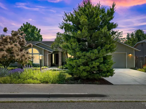 6405 W Autumnwood St, Boise, ID 83714