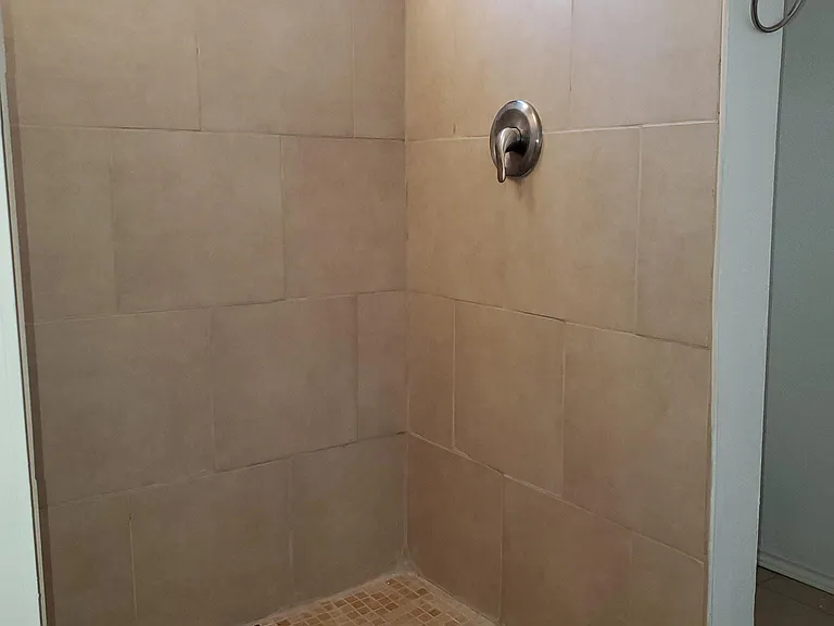 1438 W Ridgewood Ct #201 — Photo 10