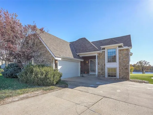 4910 NE Pebble Beach St, Lees Summit, MO 64064
