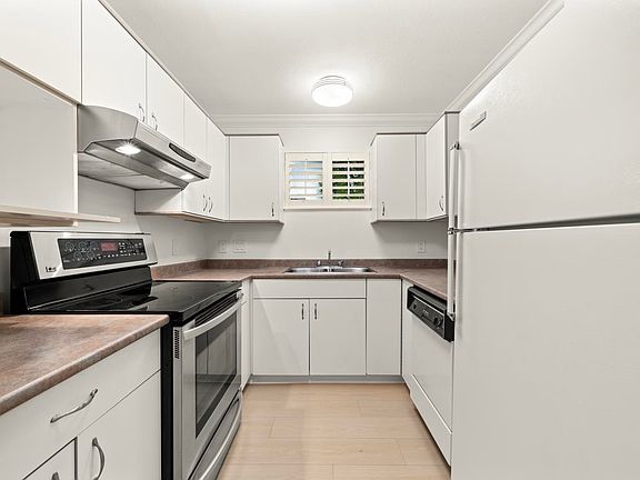 5th image of 526 W 13th Ave #104