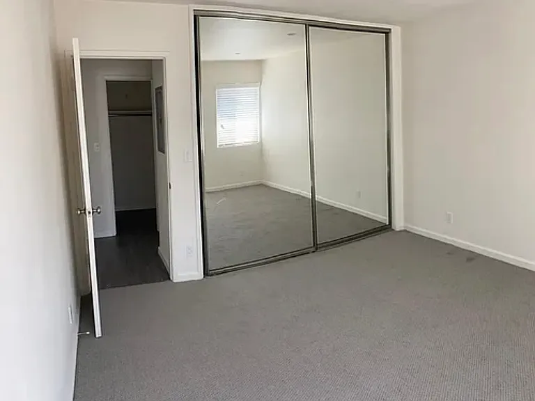 2428 Penmar Ave #3 — Photo 13