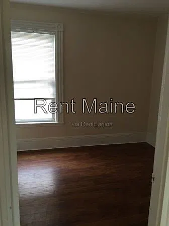2 bed, 1.0 bath, $1,400 — Photo 3