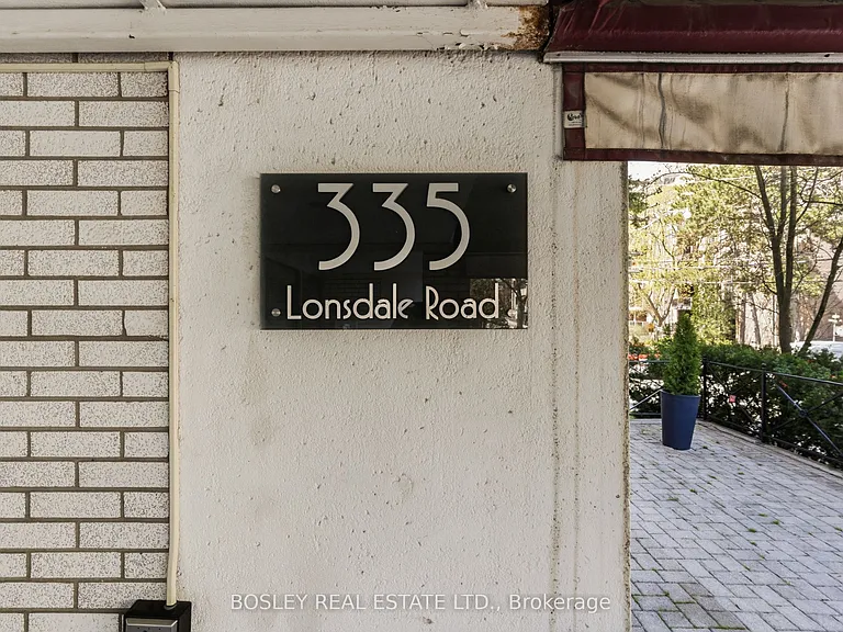 335 Lonsdale Rd #210 — Photo 30