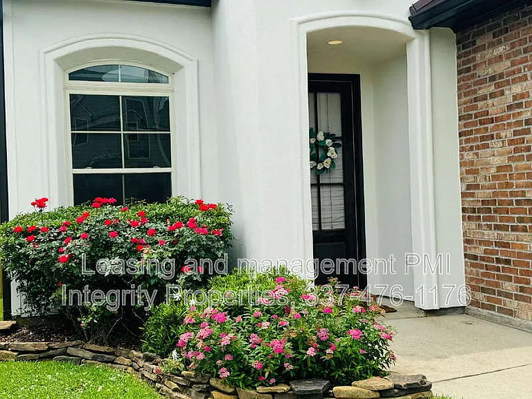303 Barataria Bay Point — Photo 3