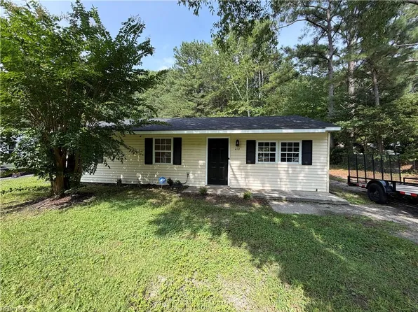 210 Walker Dr, Williamsburg, VA 23188