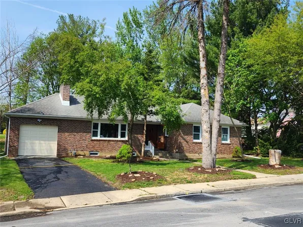506 Green St N, Catasauqua, PA 18032