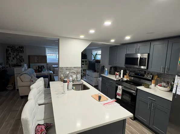 974 Smith St #B, Providence, RI 02908