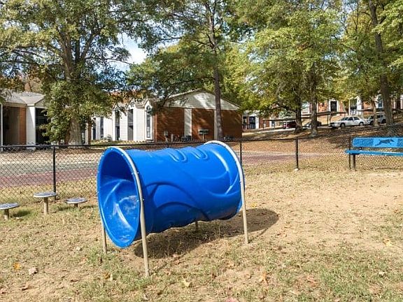 3rd image of 1835 Sycamore View Rd #5709-6