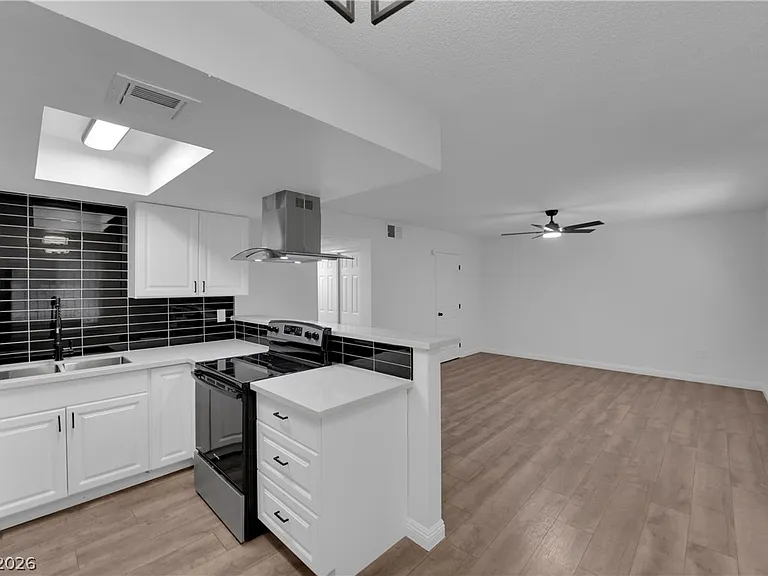 3432 Aristos Ave #B — Photo 3
