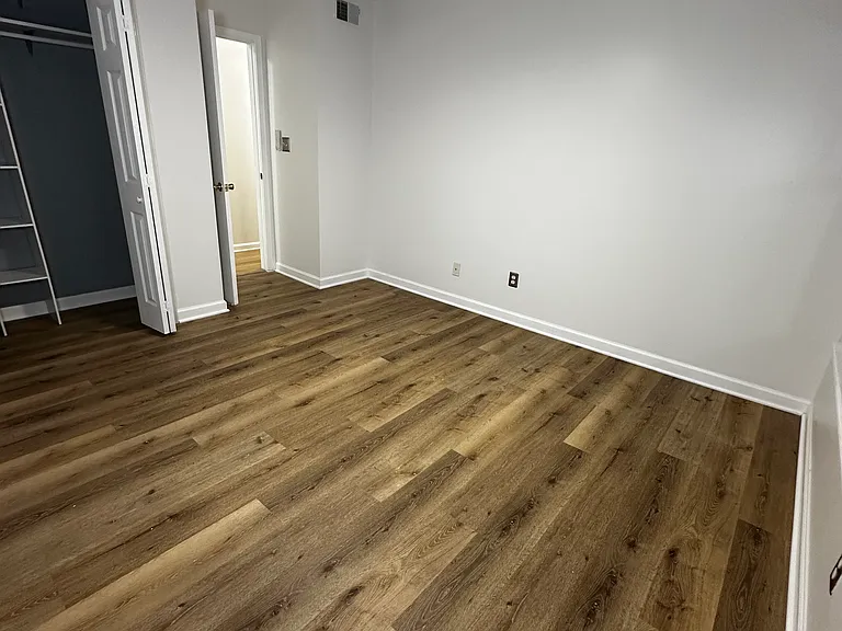 1002 Brighton Point — Photo 14