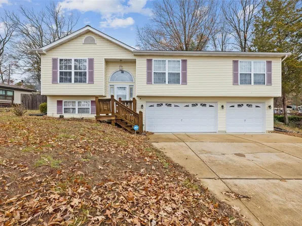 7805 Evergreen Dr, Cedar Hill, MO 63016