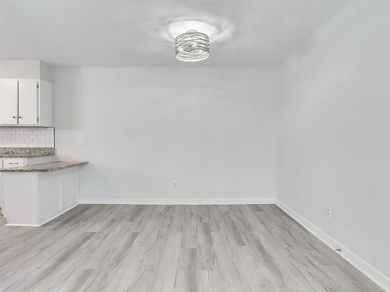 2915 Hope Ave #4 — Photo 9