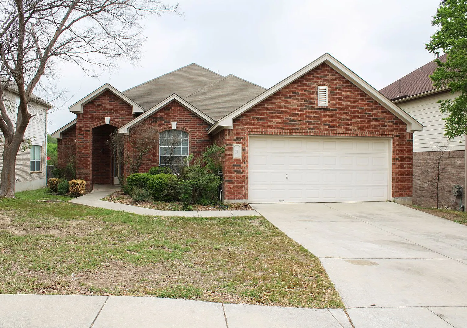 4-Bedroom In Mount Arrowhead — Photo 1