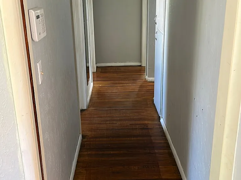 1709 Freeman St — Photo 13