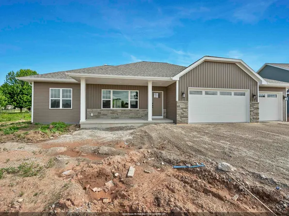 2859 Stelor Dr, Green Bay, WI 54311