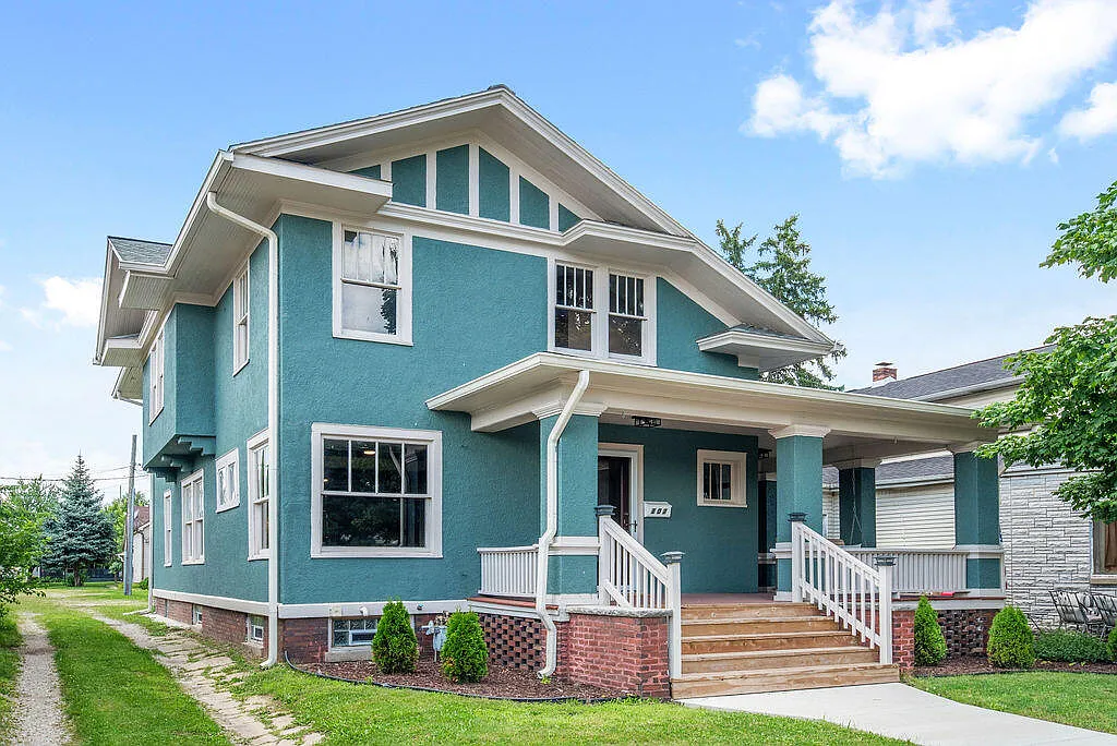 107 Lincolnway photo 1