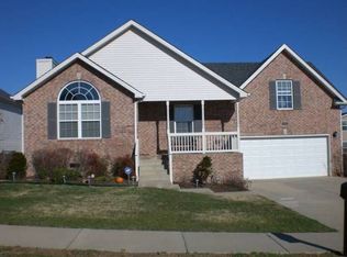 1305 Chapmans Retreat Dr, Spring Hill, TN 37174