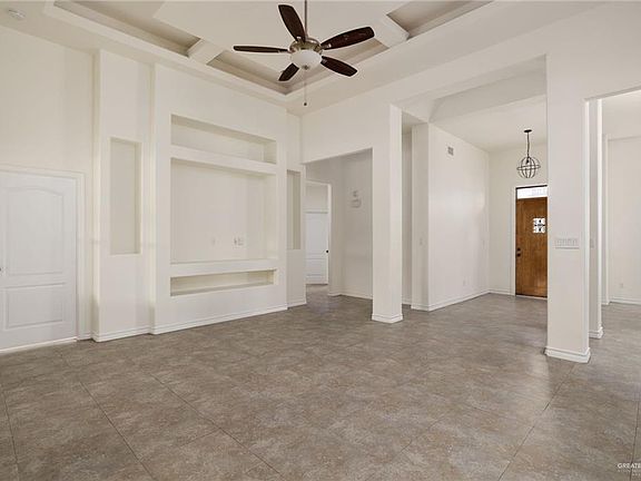 3rd image of 700 New Orleans Cir