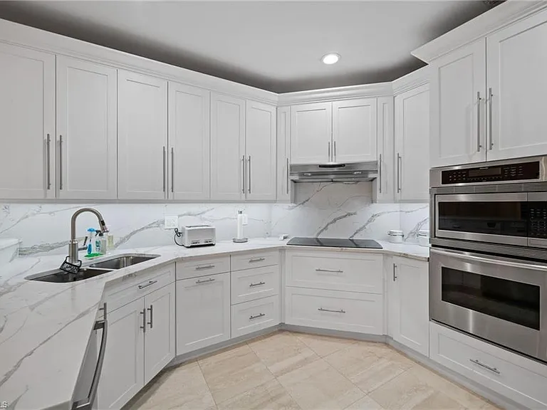 261 Colonade Cir #2701 — Photo 13
