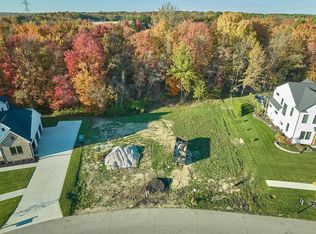 820 Alicia Kelton Dr, Delaware, OH 43015