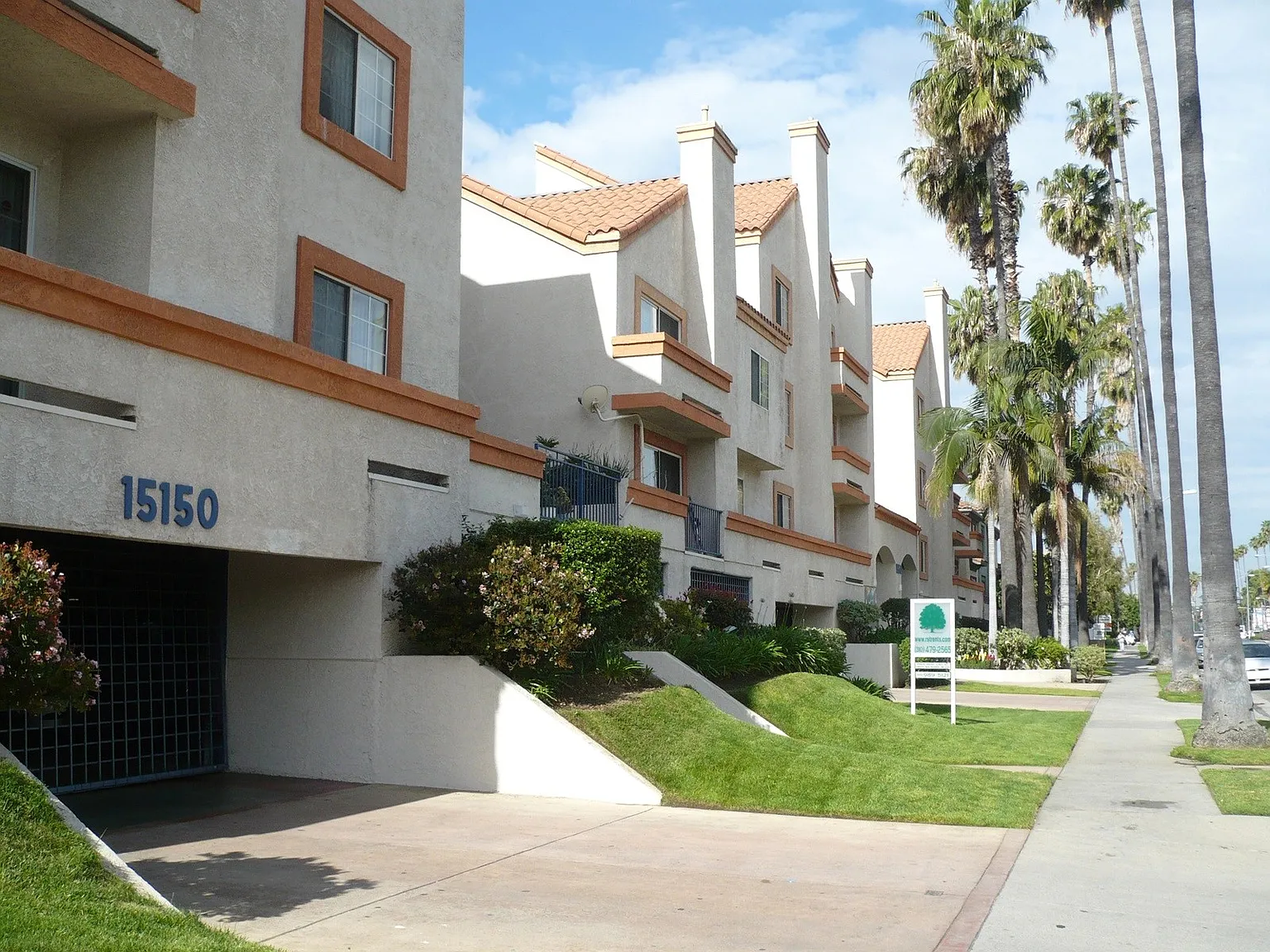 Palm Terrace — Photo 1