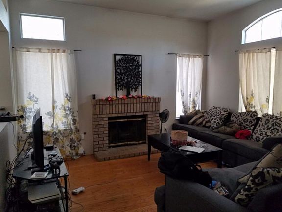 3rd image of 879 E Palm Dr